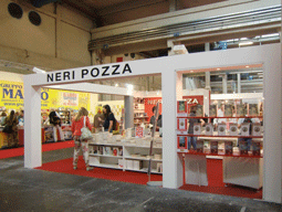 Eventidee Stand Neri Pozza per Salone del Libro 2015